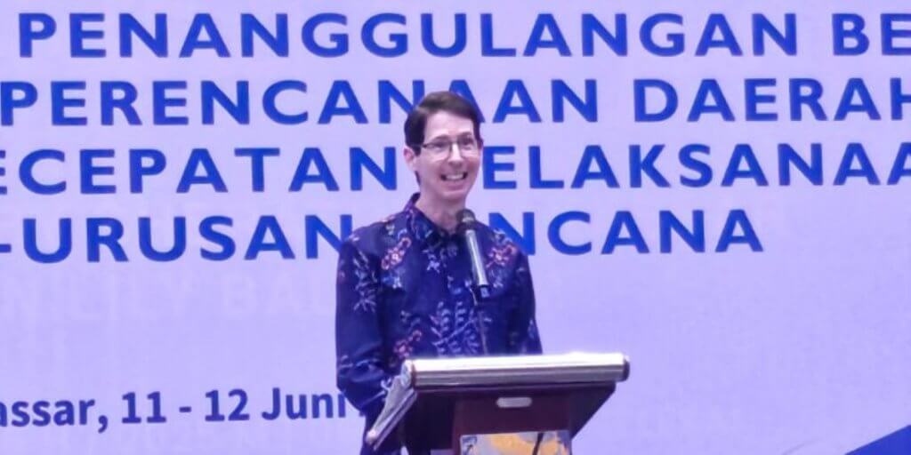 Pak Todd at Coaching Clinics in Makassar